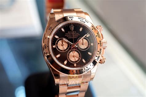 rolex cosmograph daytona black and gold